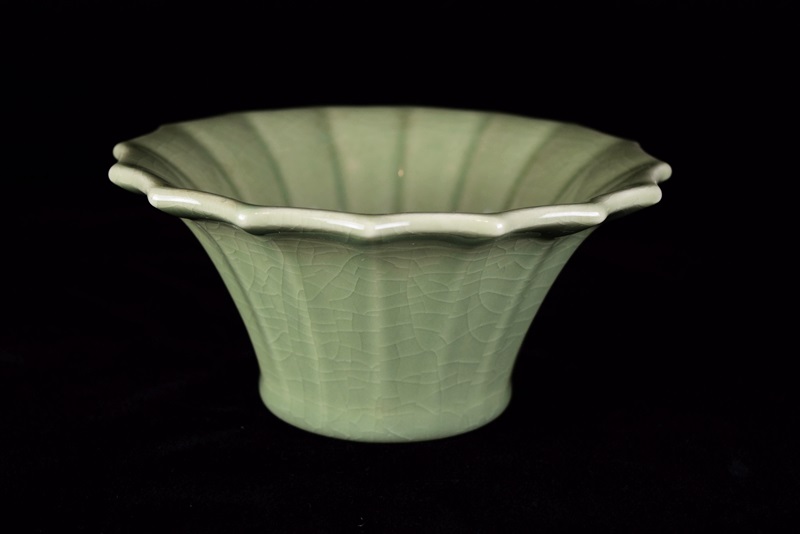 A Rookwood Fluted Bowl, Mold #6130, in a High Gloss Soft Green Gl