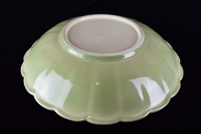 A Fluted Rookwood Charger, Mold #2613 C, Dated 1946