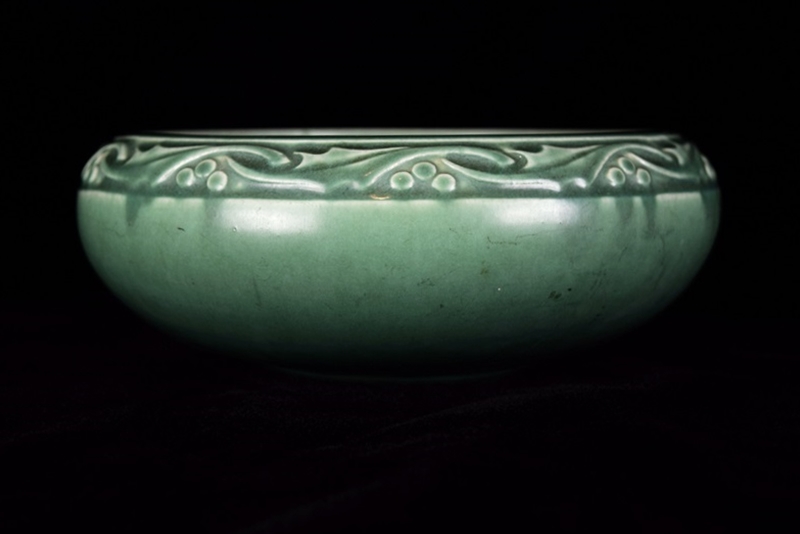 A Shallow Rookwood Bowl in Green Matte Glaze with Holly Band 