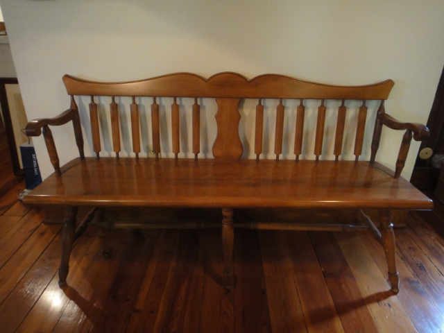 Early American Style Maple Railroad/Hall Bench
