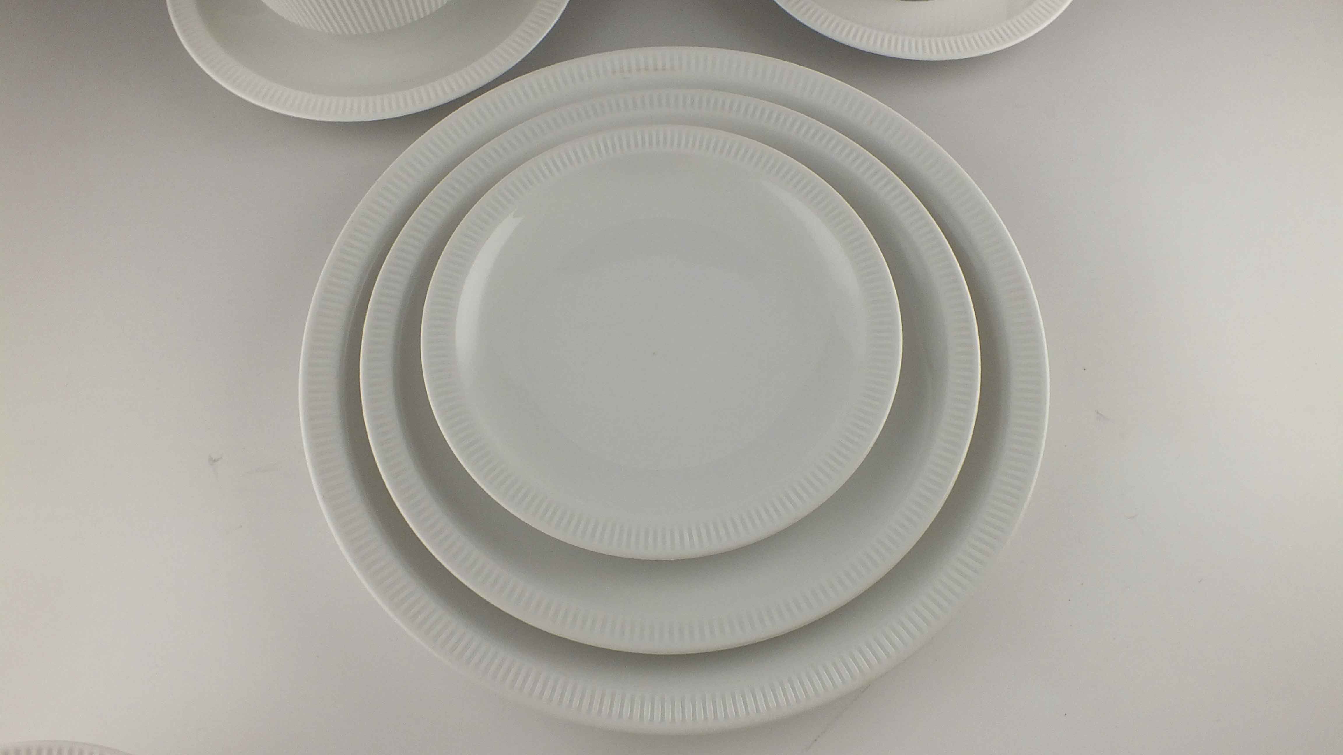 Arzberg "White Athena" China Service
