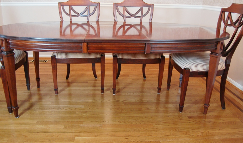 Nichols and Stone Dining Table  and Six Chairs
