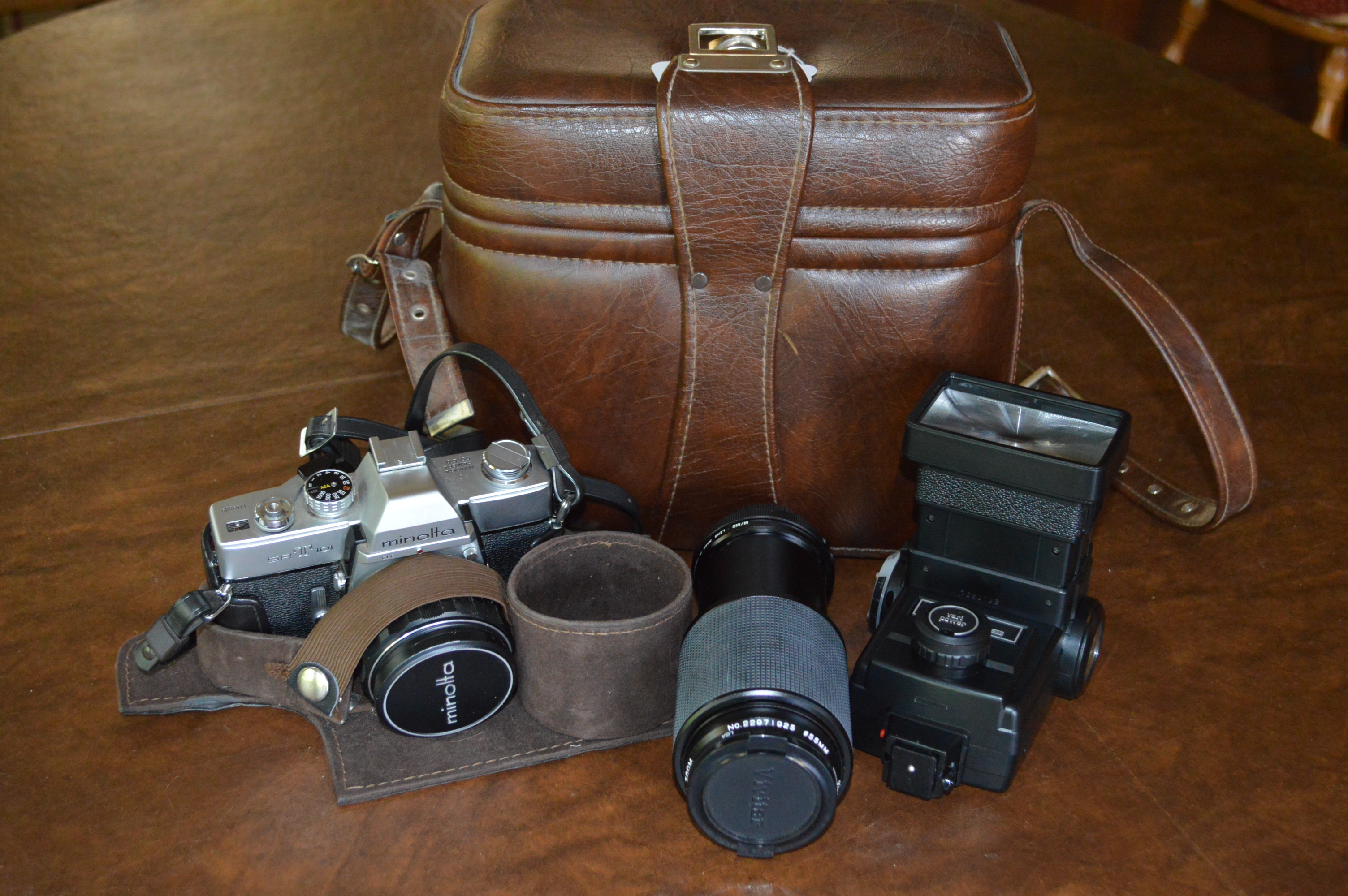 Minolta 1968 Camera with Owner's Manuals and Original Case