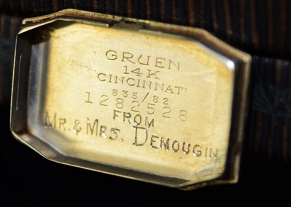 A Women's Vintage Gruen Watch with Ornate 14k White Gold Case