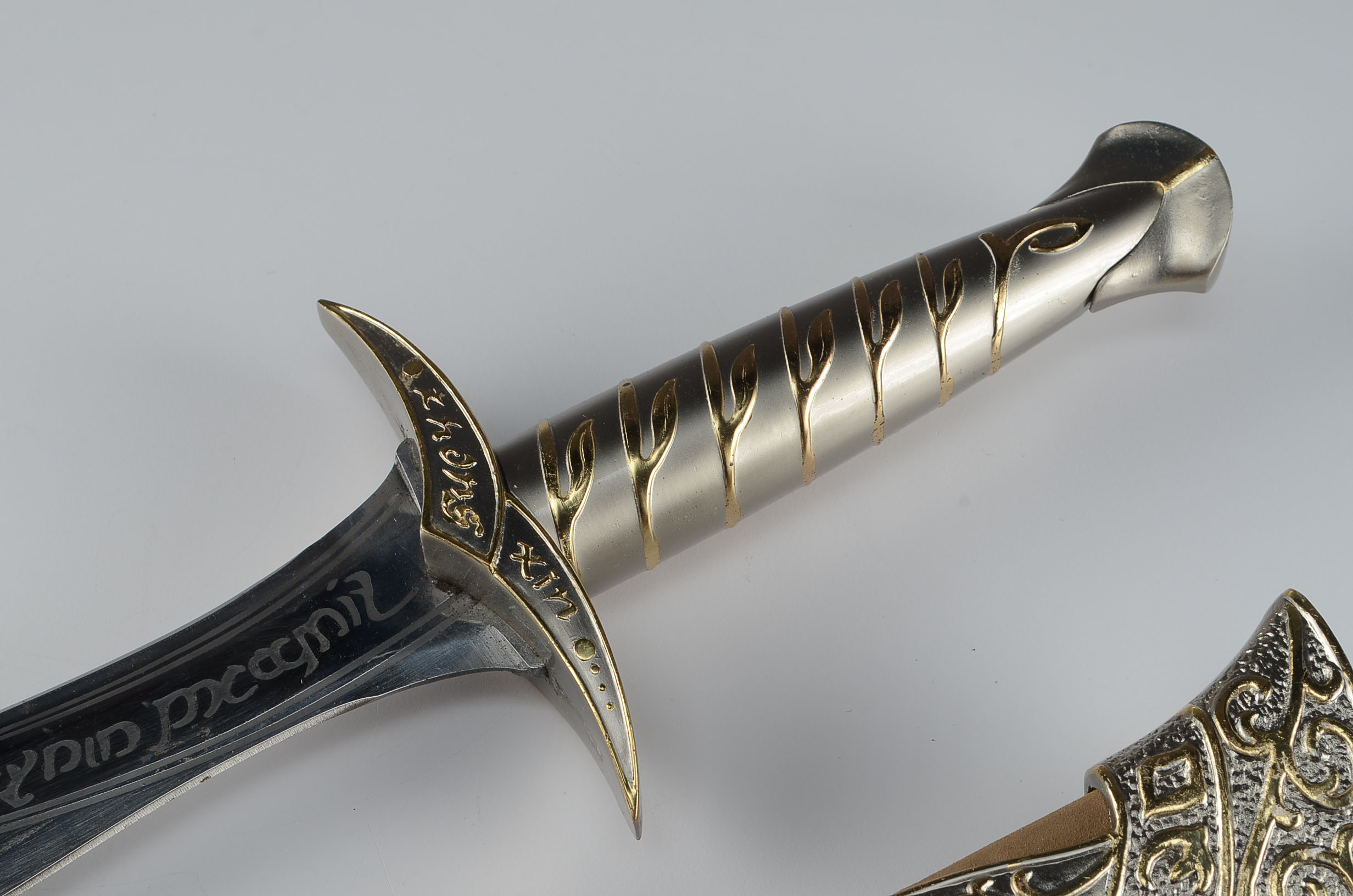 Hobbit 'Sting' Replica Sword 