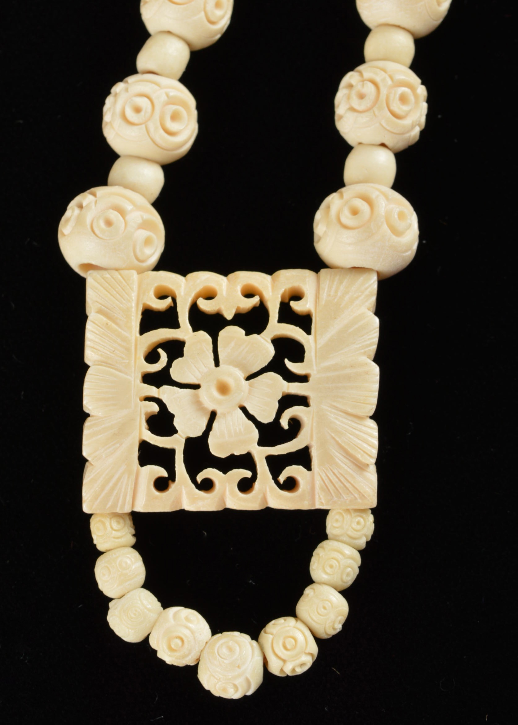 Assorted Vintage Catalin Resin Necklaces 