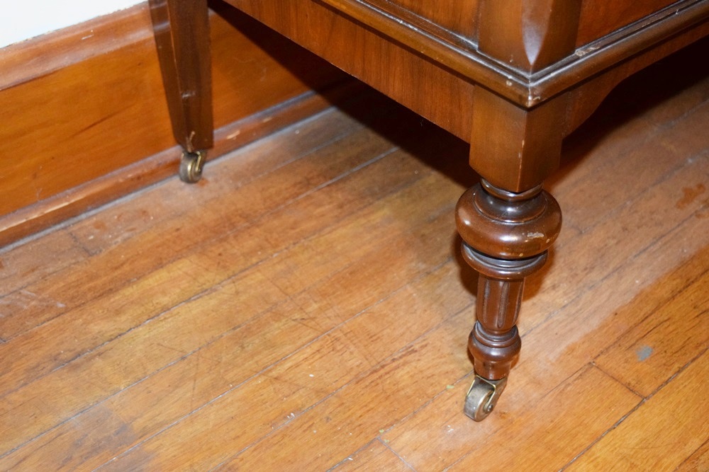 A Vintage (Circa 1920-30s) Bedroom Suite 