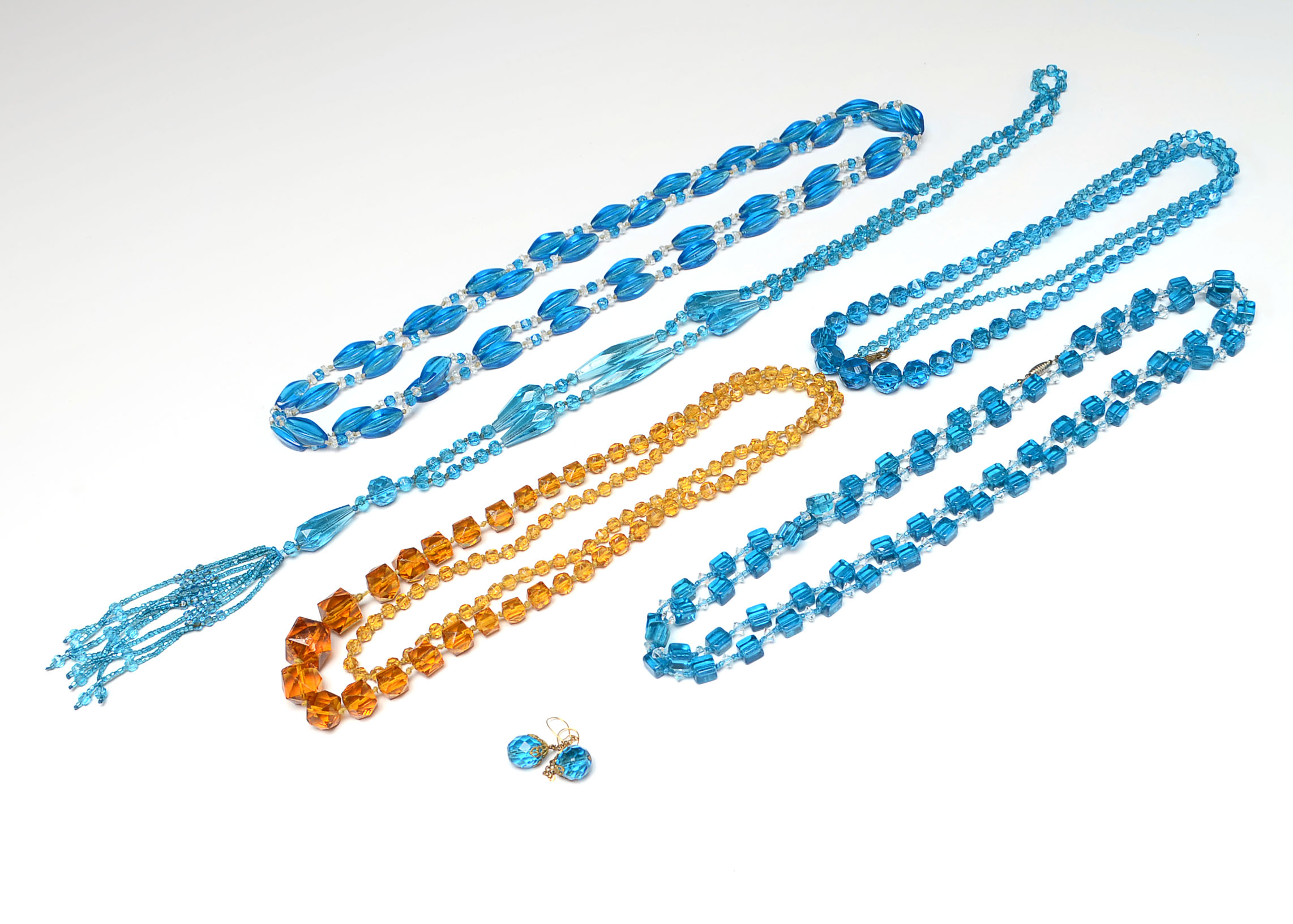 Assorted Vintage Jewelry