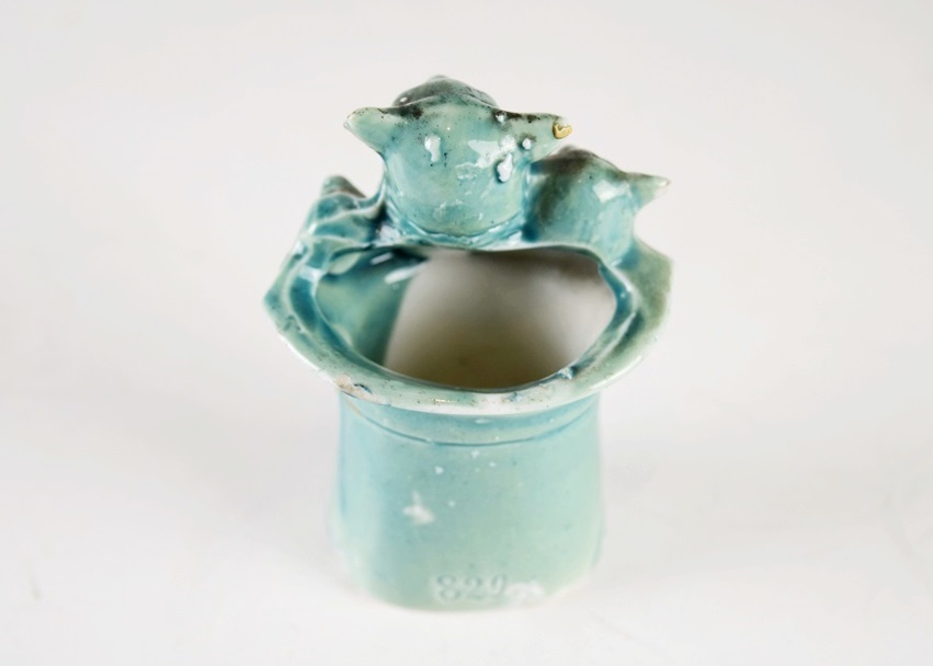 A Whimsical Vintage Three Little Pigs Porcelain Toothpick Holder