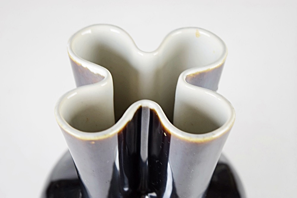 A Mid-Century Rookwood Vase in Nubian Black Glaze, #6953 