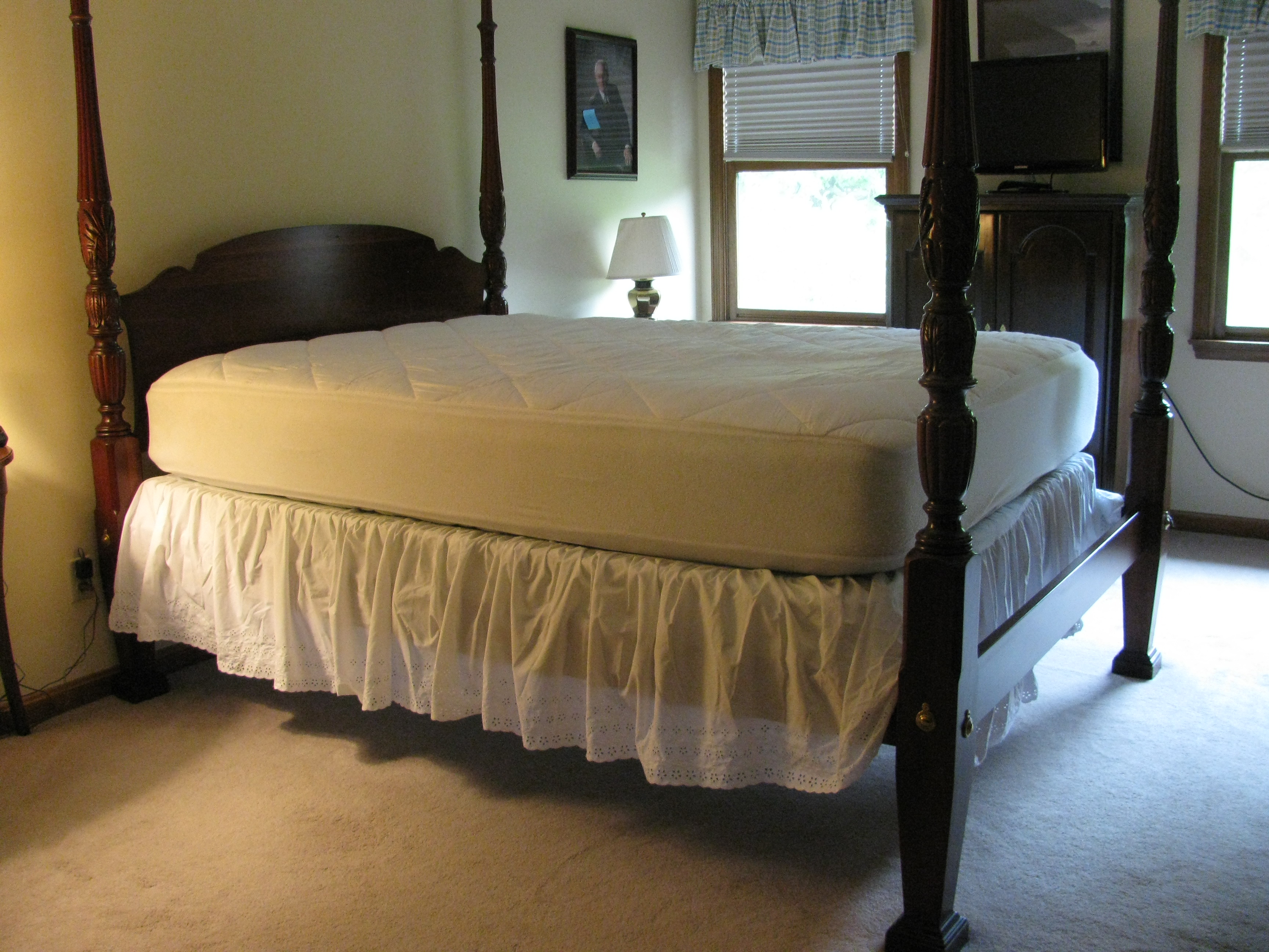 Pennsylvania House Chippendale Style Four Post Canopy Queen Bed