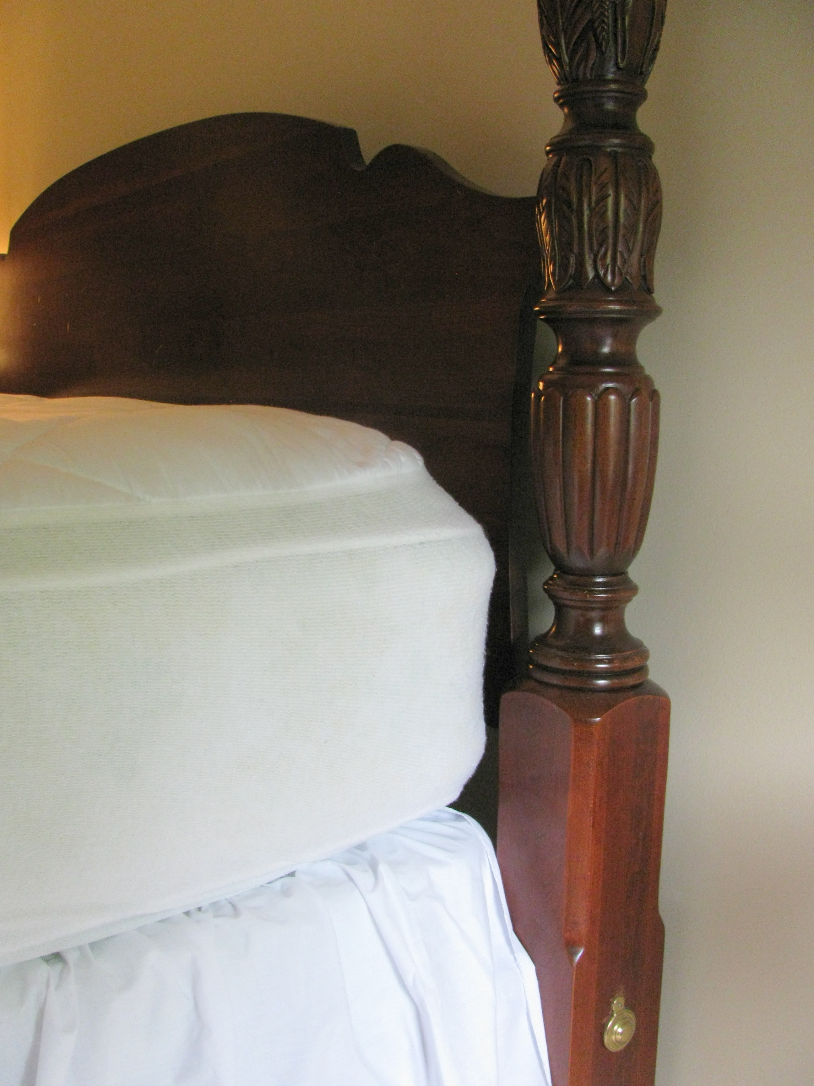 Pennsylvania House Chippendale Style Four Post Canopy Queen Bed