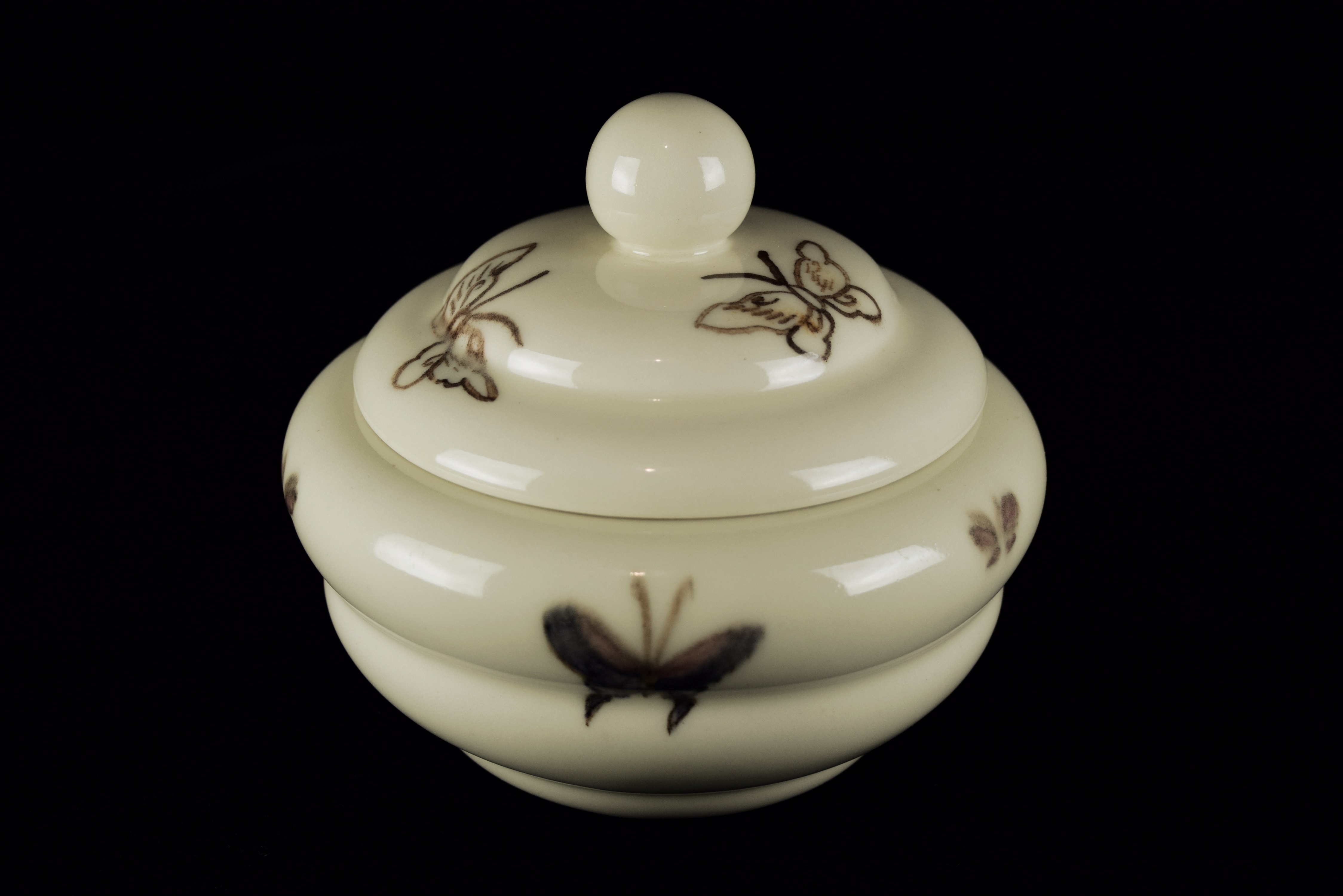 Rookwood Beehive Lidded Bowl by Louise Abel and Lois Furukawa