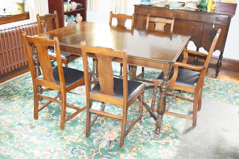 Vintage 1930s American Dining Table and Six Chairs
