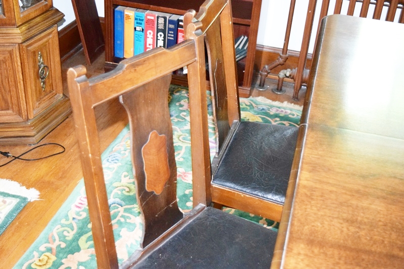 Vintage 1930s American Dining Table and Six Chairs