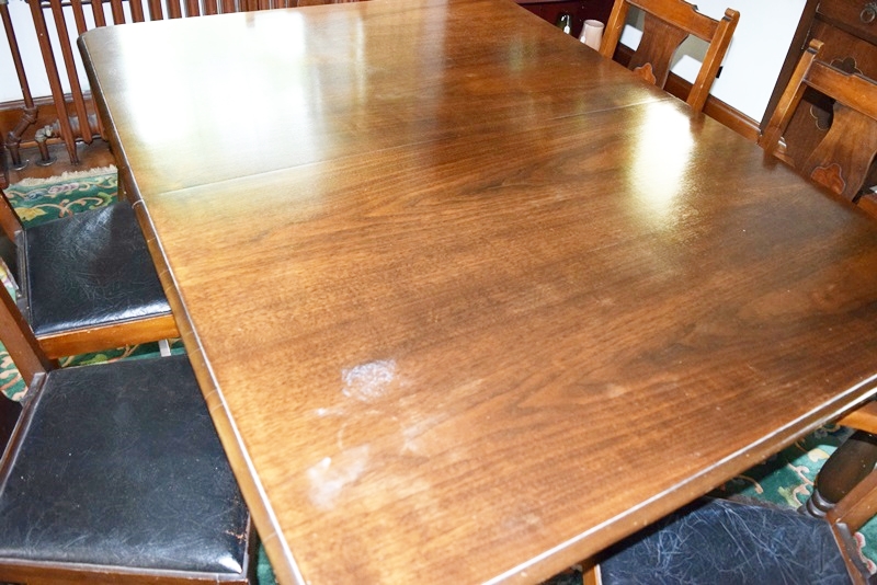 Vintage 1930s American Dining Table and Six Chairs
