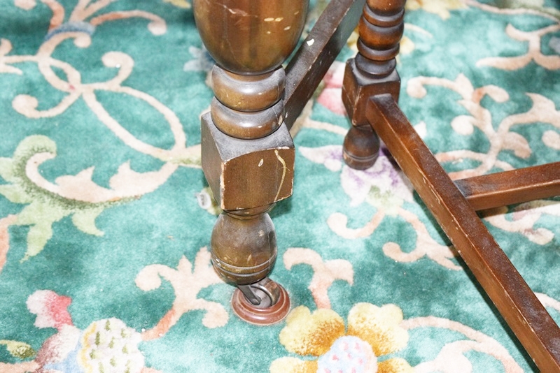 Vintage 1930s American Dining Table and Six Chairs