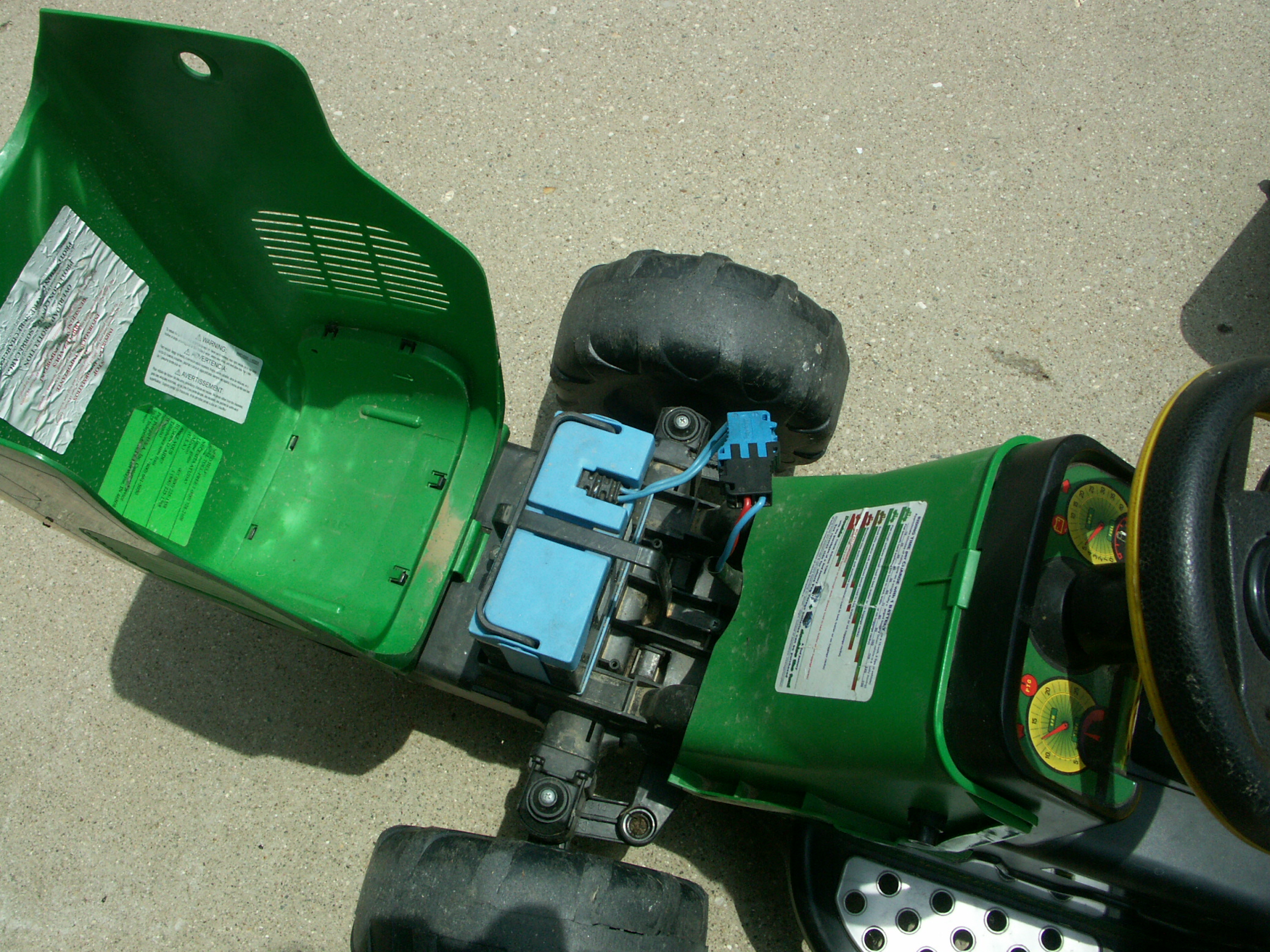 Peg Perego John Deere Tractor with Cargo Box