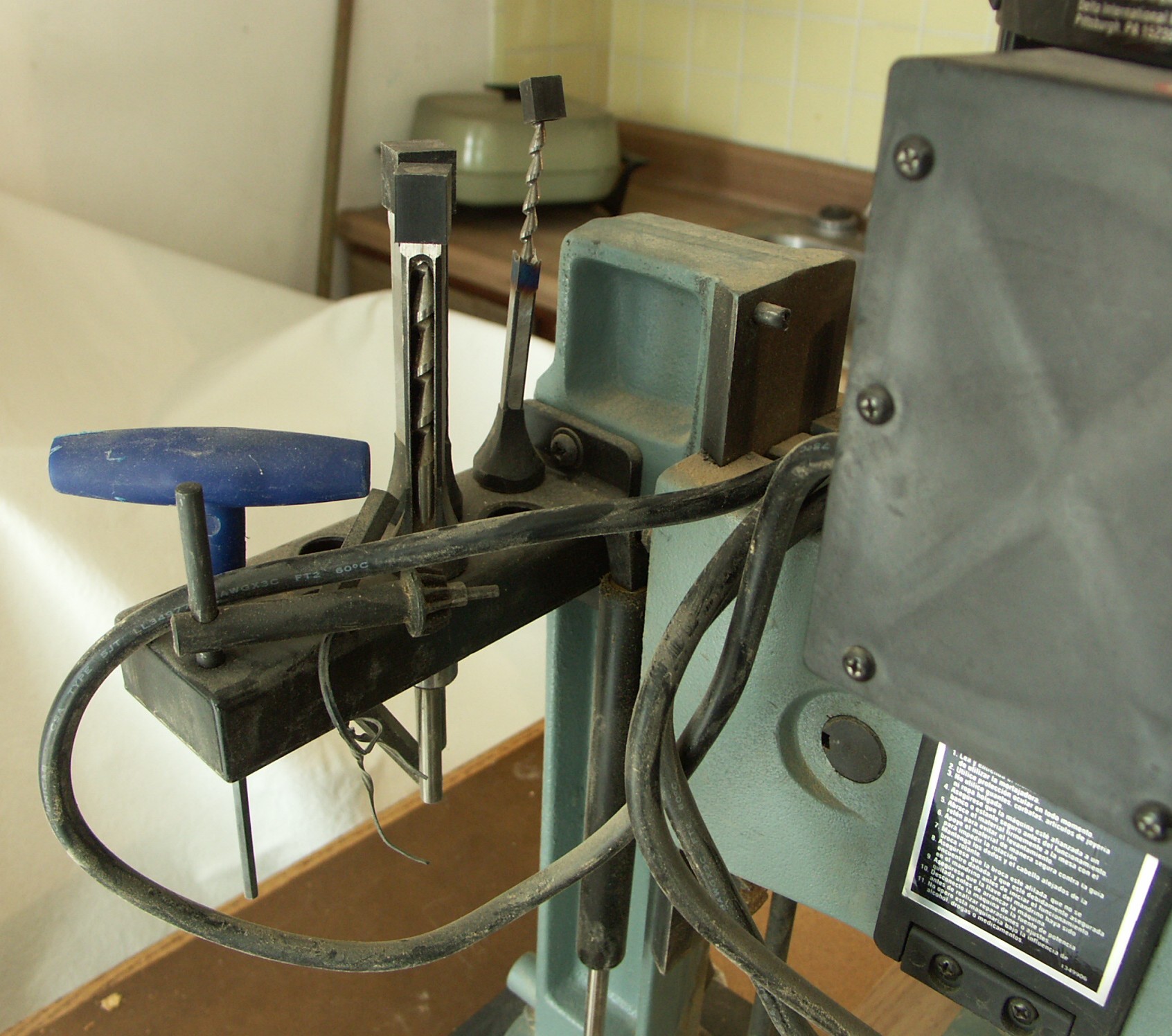 Delta Hollow Chisel Mortiser 14-650 with Cabinet