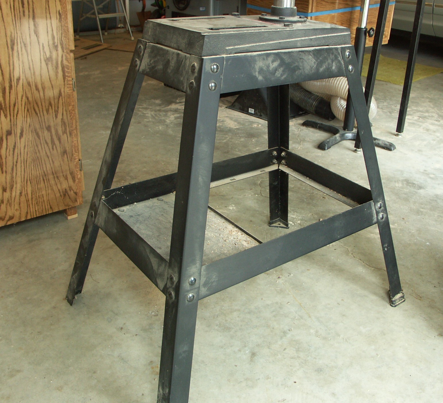 Delta Radial Drill Press 11-090 with Base