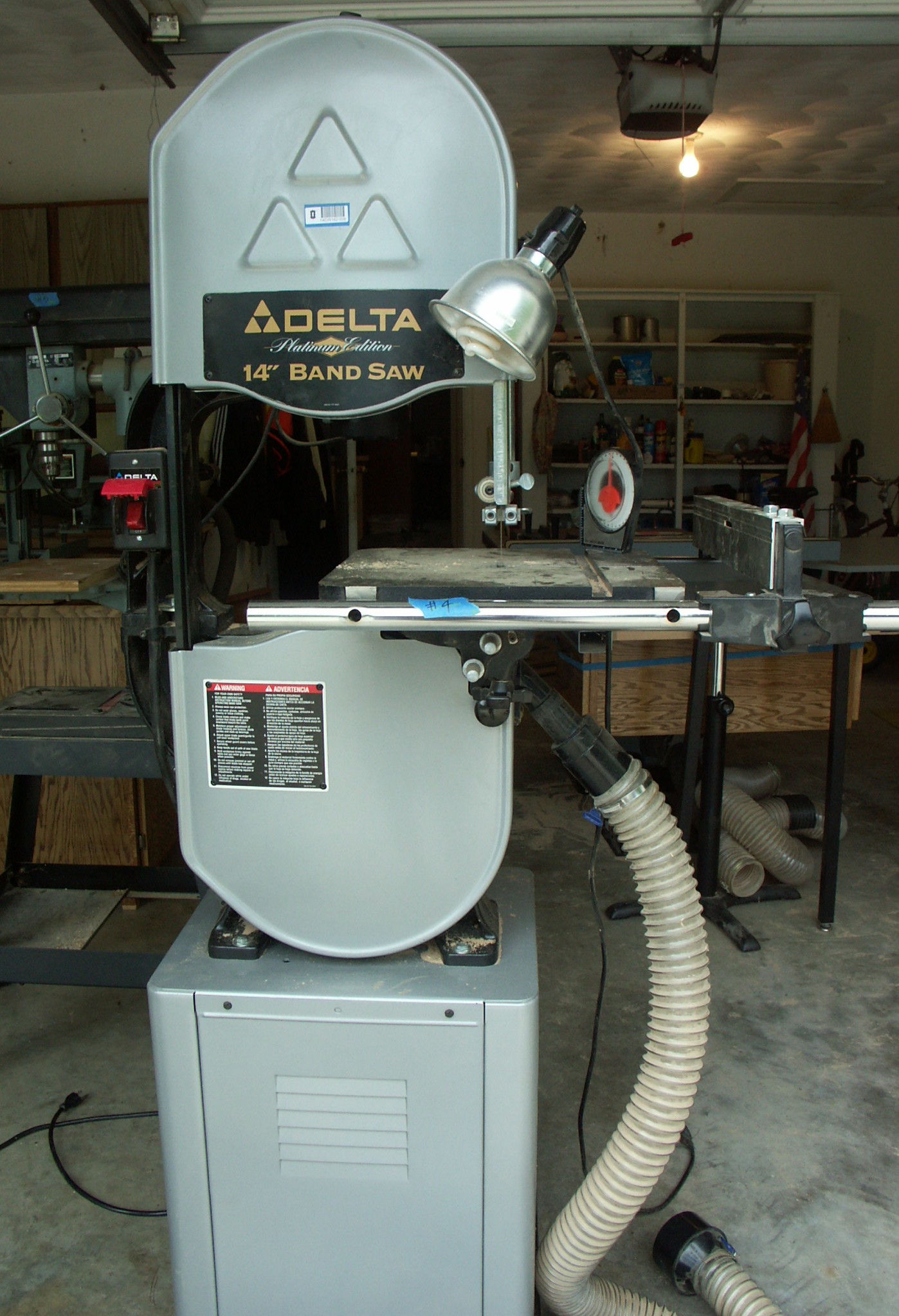 Delta 14" Band Saw with Base