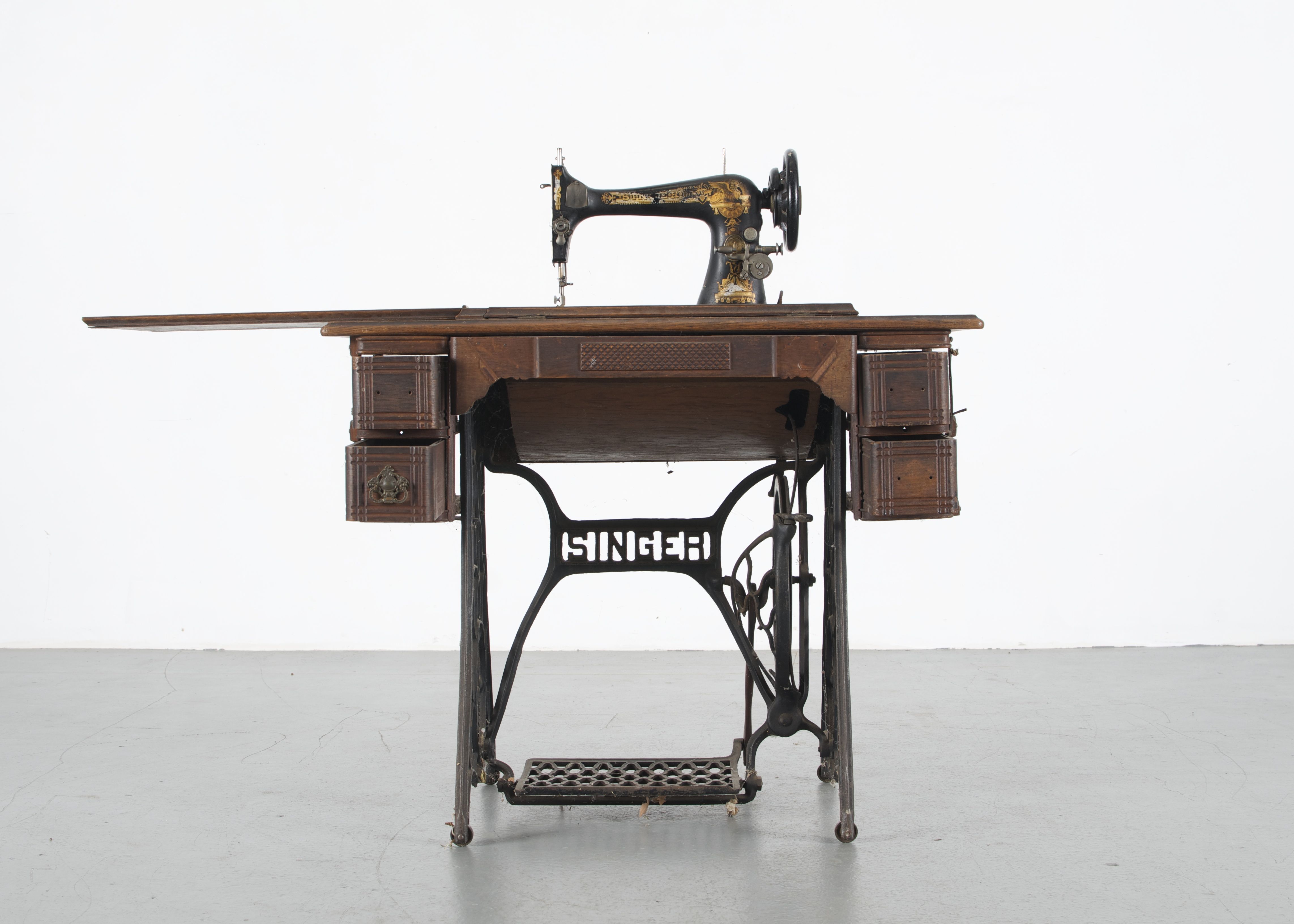 Singer Sewing Table and Machine