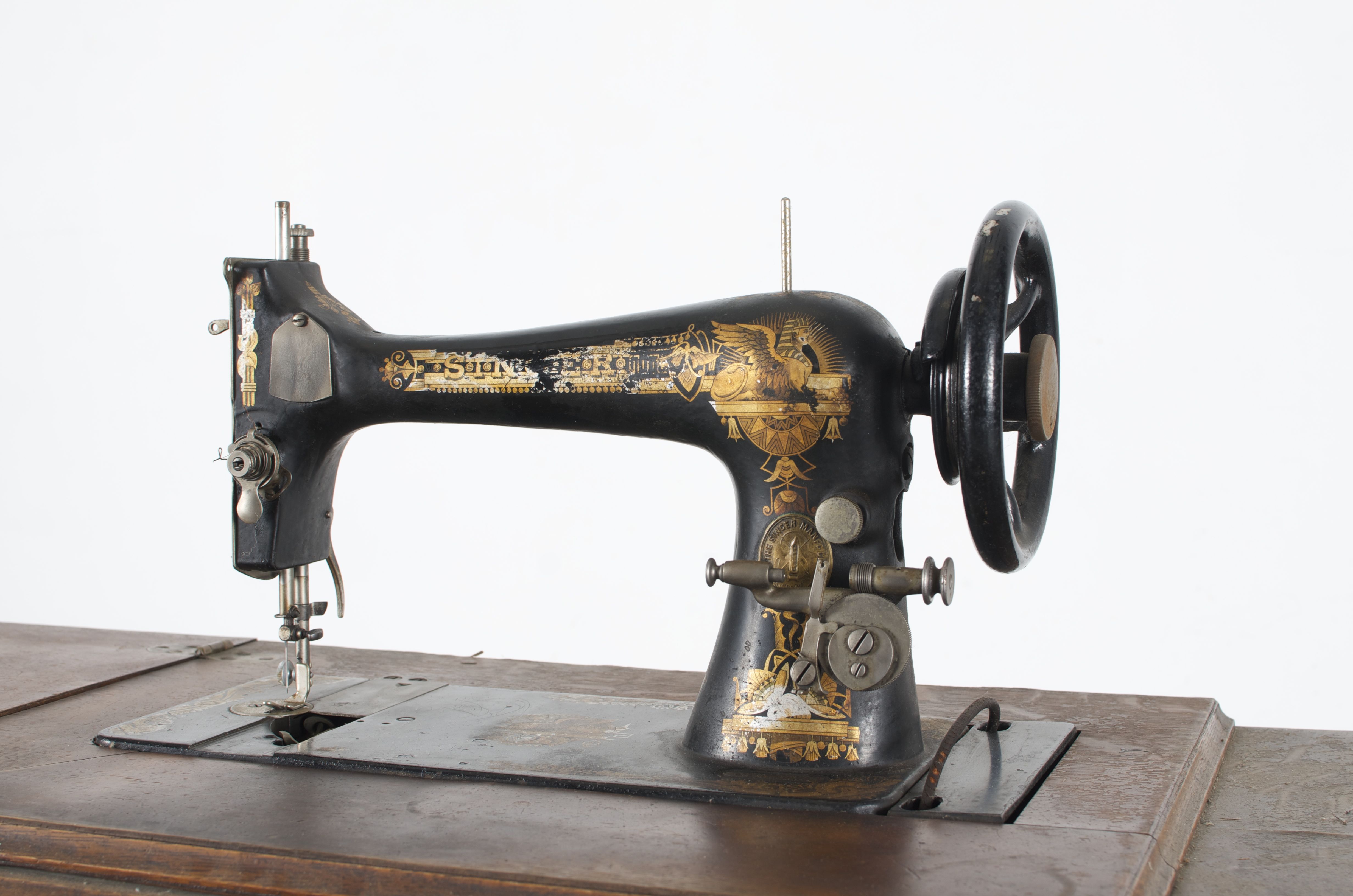 Singer Sewing Table and Machine