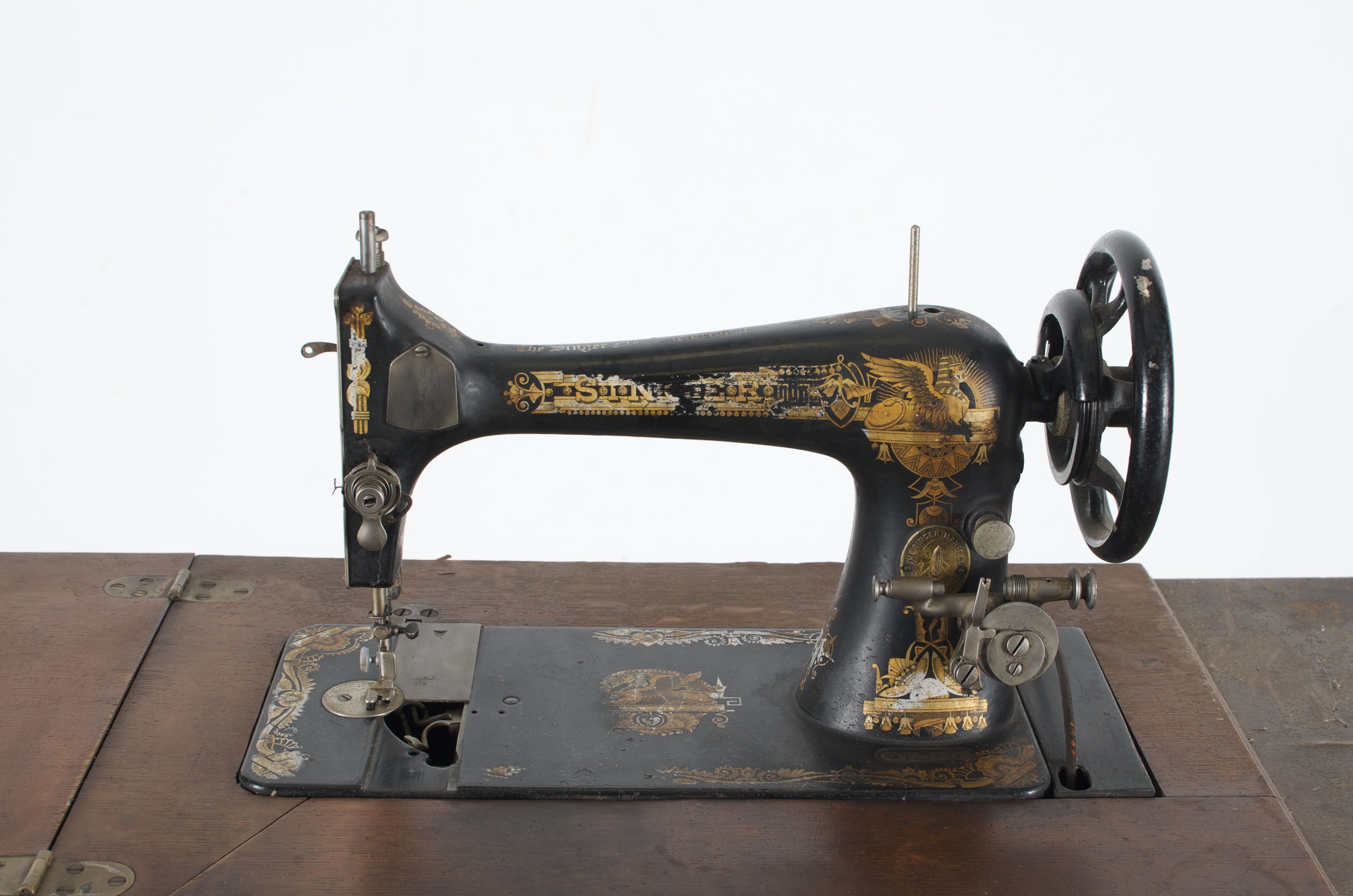 Singer Sewing Table and Machine