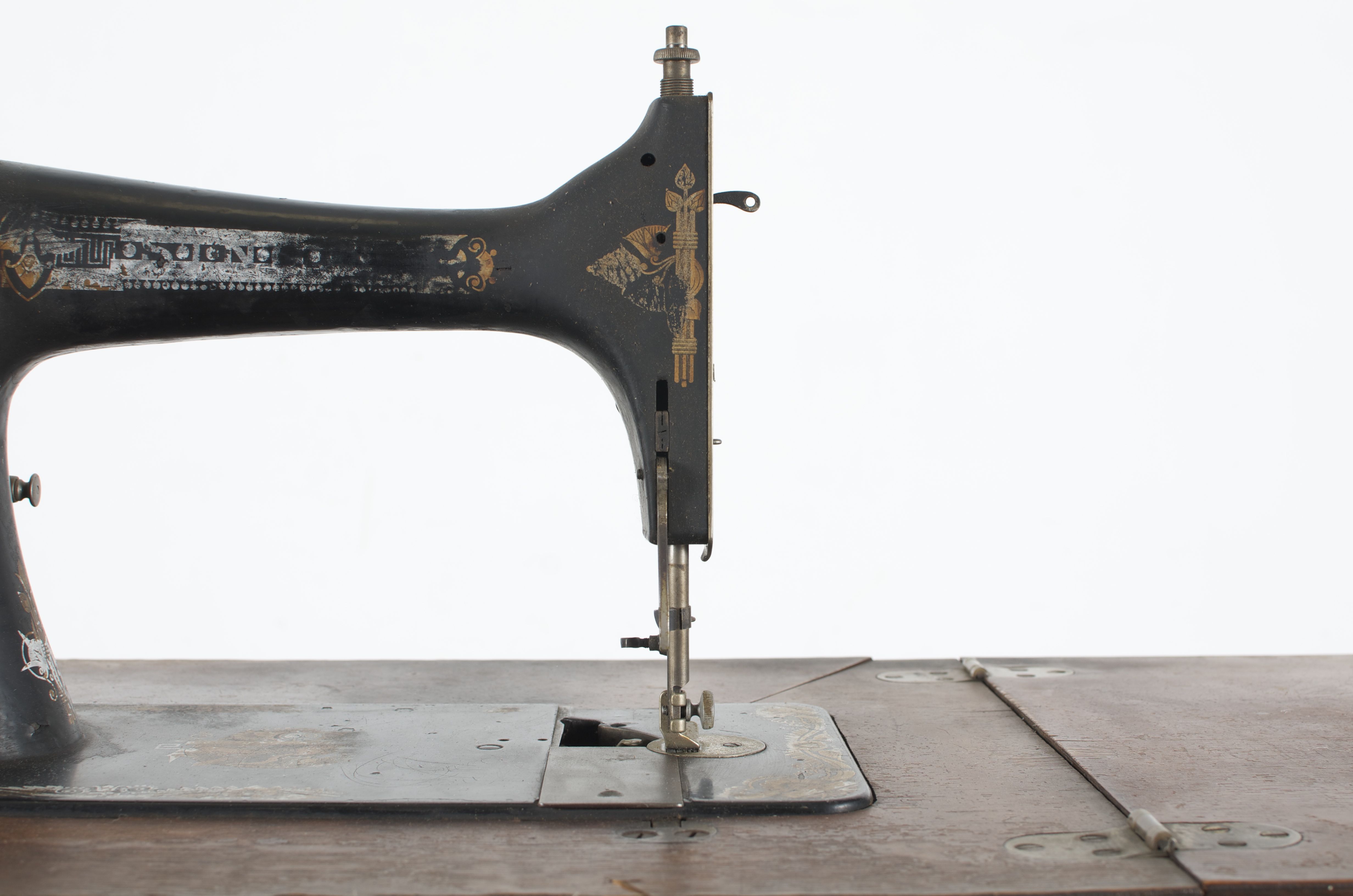 Singer Sewing Table and Machine
