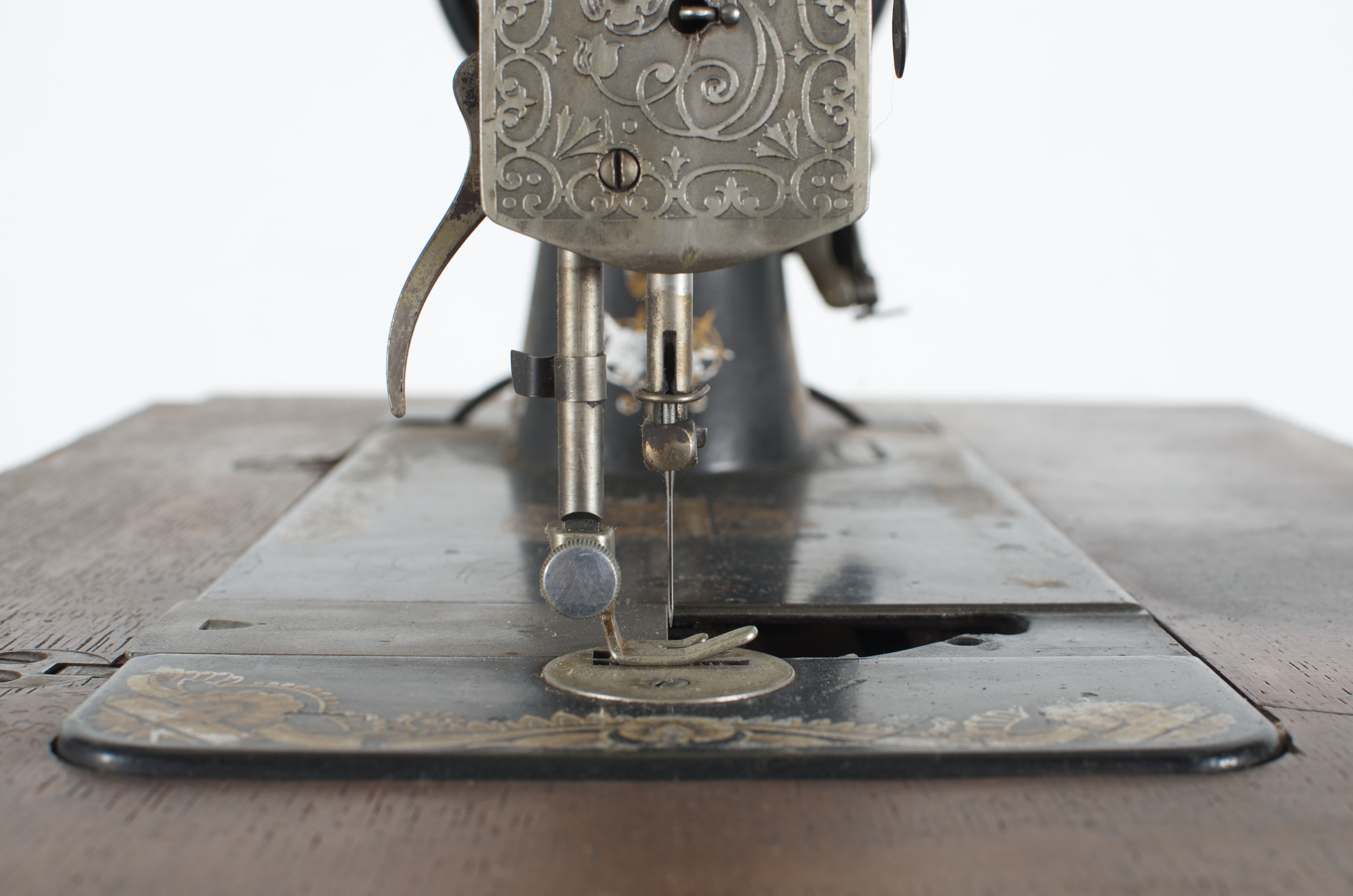 Singer Sewing Table and Machine