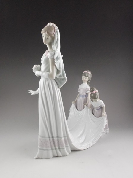 Lladro Here Comes the Bride Figurine