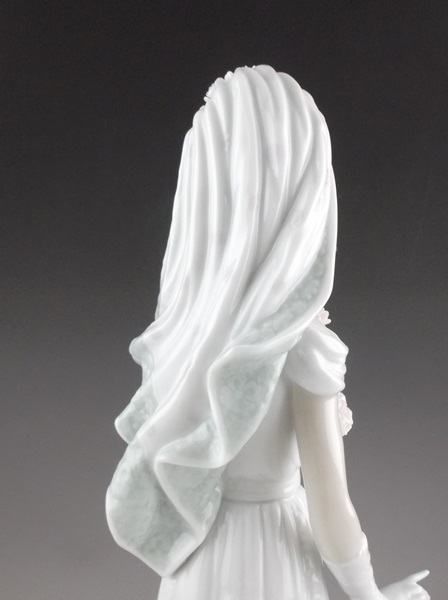 Lladro Here Comes the Bride Figurine