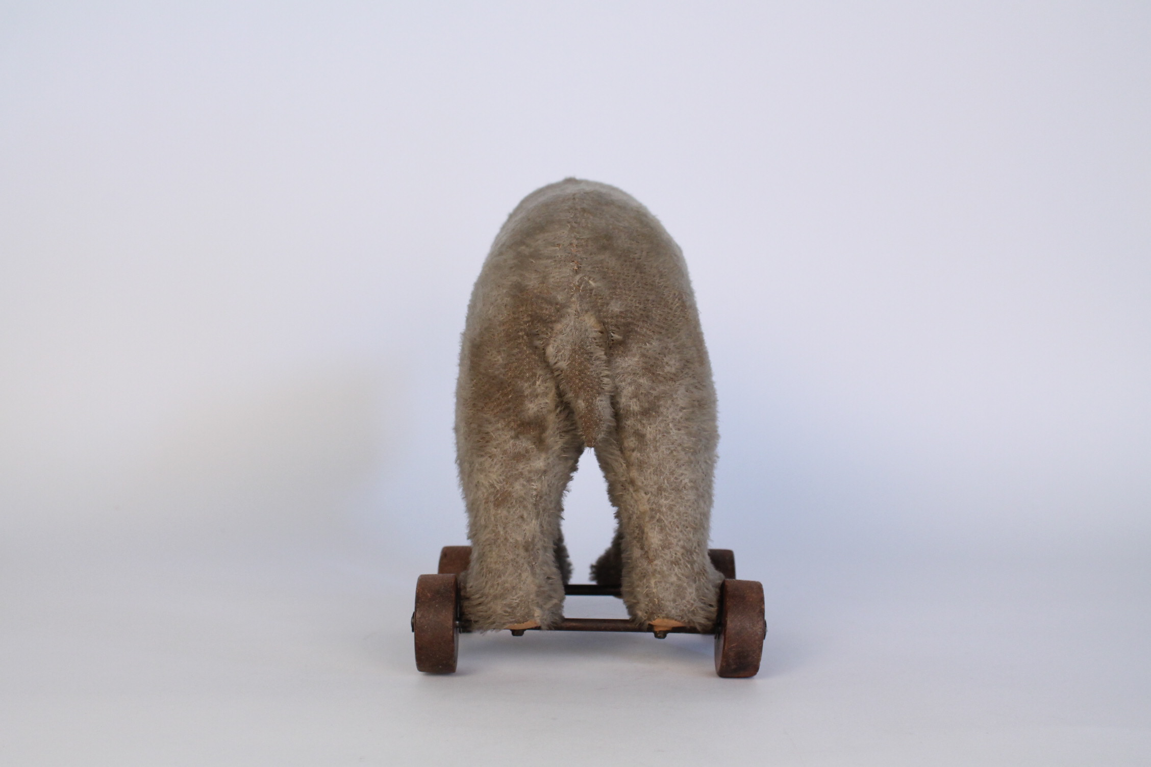 Antique Steiff Bear on Wheels