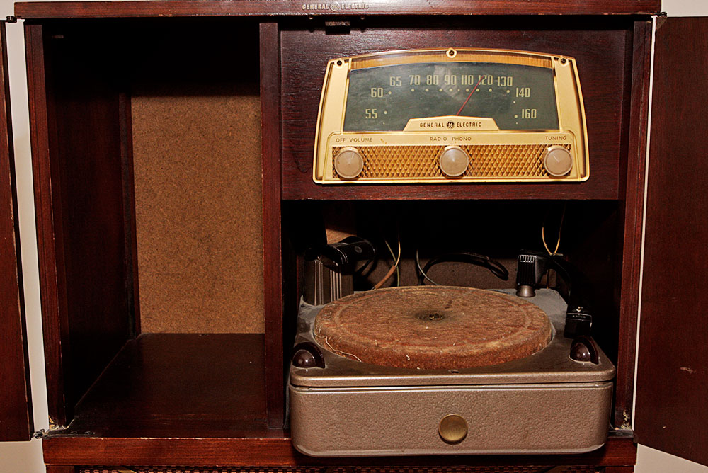 Vintage GE Radio-Phonograph Combination Cabinet