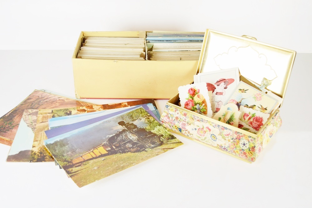 Dozens of Vintage Travel Postcards From the 1930s