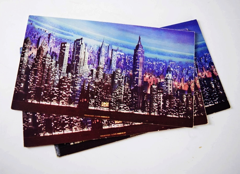 Dozens of Vintage Travel Postcards From the 1930s