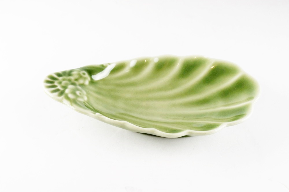 A Pretty Fluted Rookwood Candy Dish, Shape #6390, Dated 1944