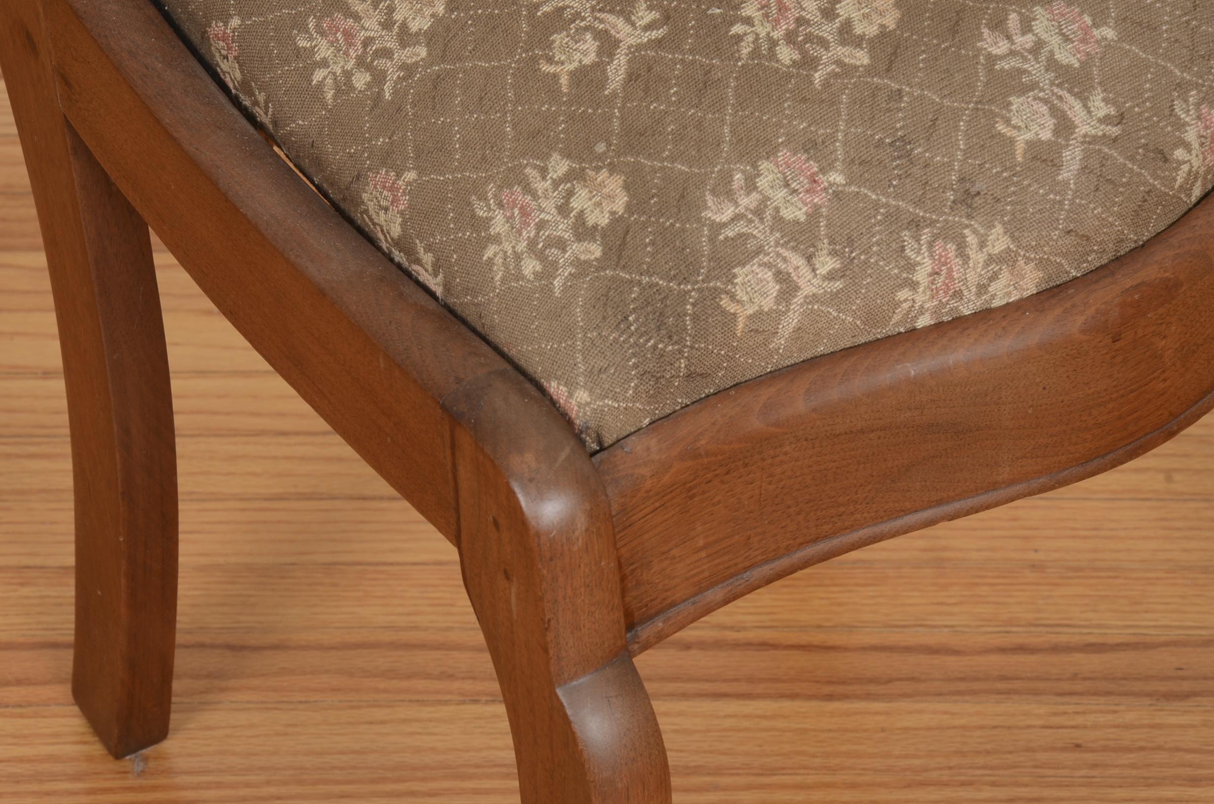 Antique Victorian Upholstered Walnut Side Chair 