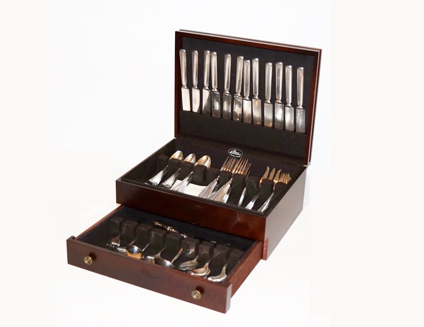 Vintage Rogers Brothers Silverplate in Tarnish Resistant Box