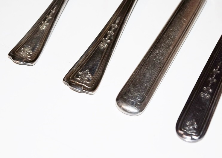 Vintage Rogers Brothers Silverplate in Tarnish Resistant Box