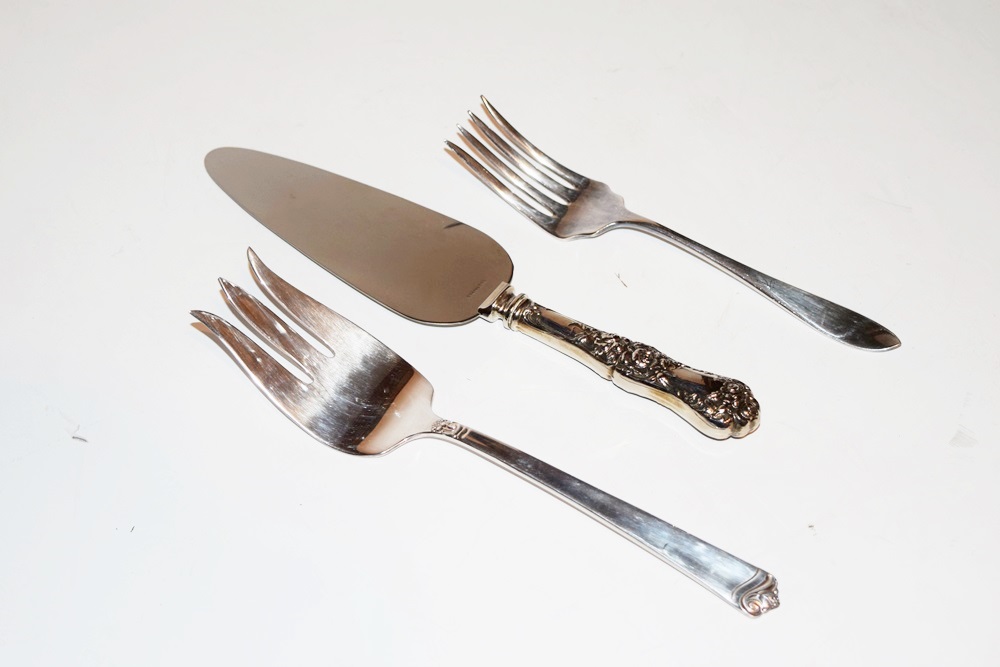 Vintage Rogers Brothers Silverplate in Tarnish Resistant Box