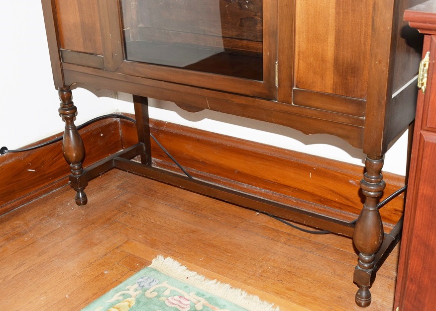Vintage 1930s Sideboard and China Hutch