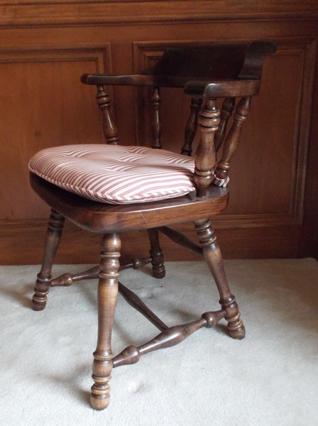 Mid-20th Century Ethan Allen Game Table and Chairs 