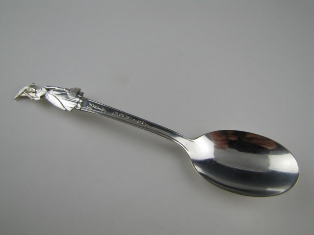 Vintage 1964 Walt Disney Mary Poppins Collector's Spoon