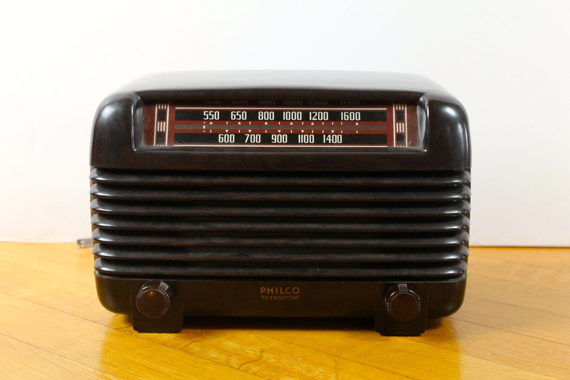 Vintage Philco Transitone Radio