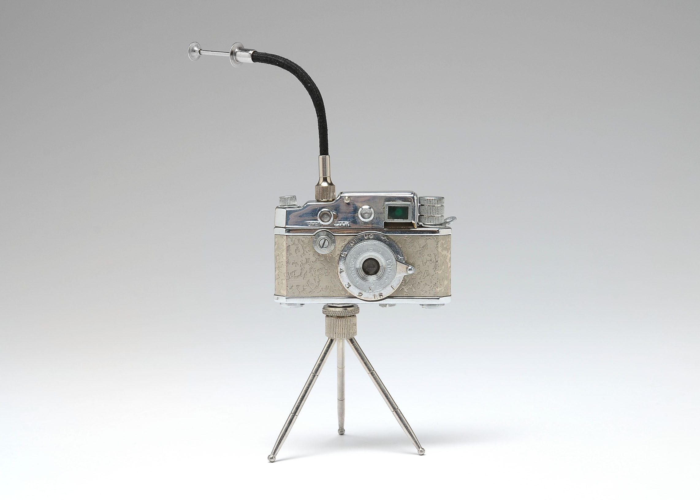 A Vintage Occupied Japan "Camera" Table Lighter