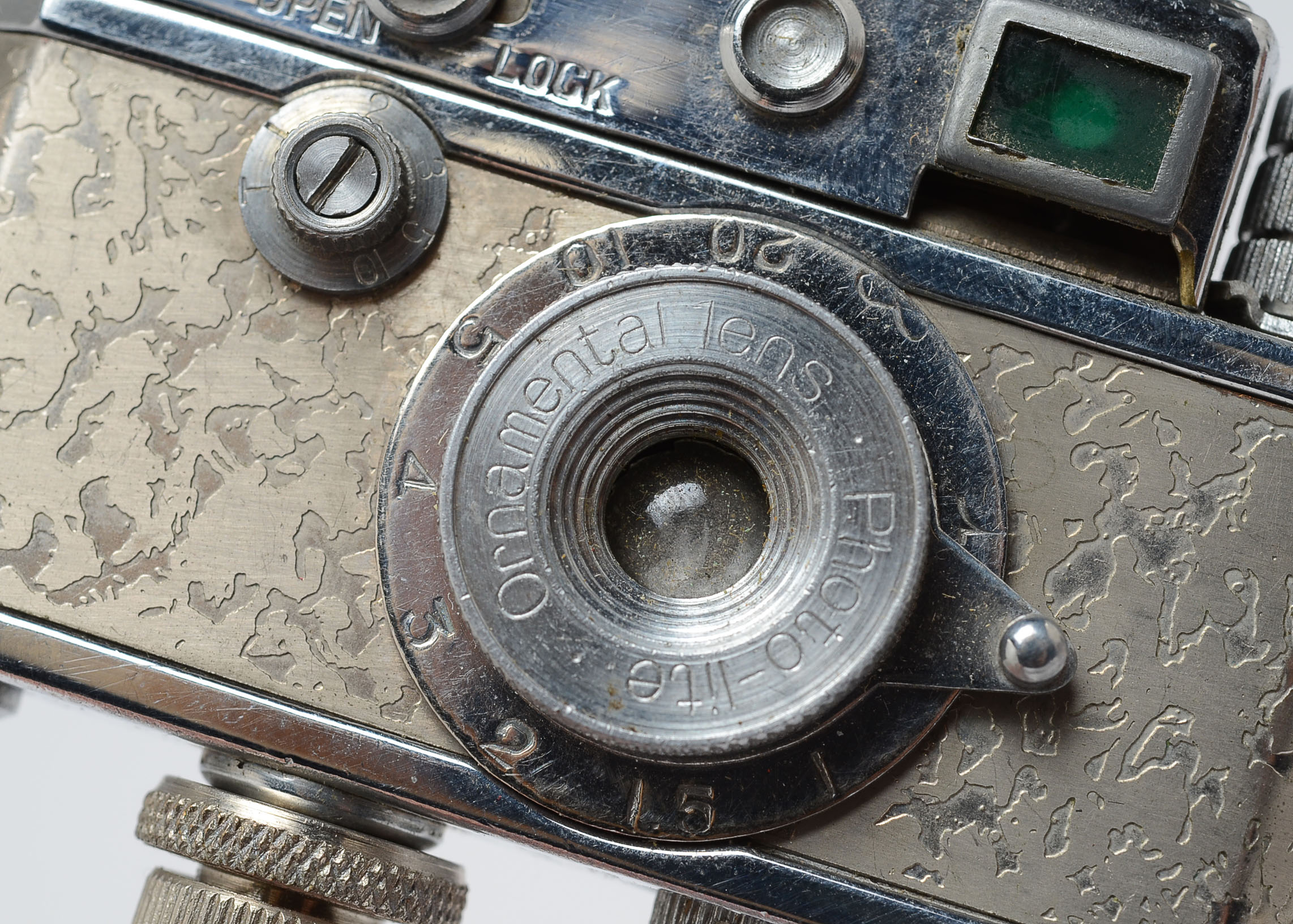 A Vintage Occupied Japan "Camera" Table Lighter