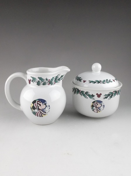 64 Piece Disney "Twas the Night Before Christmas" Dinnerware Set