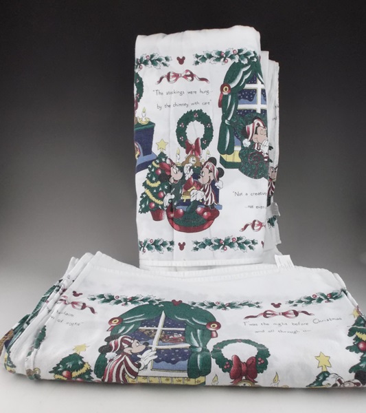 64 Piece Disney "Twas the Night Before Christmas" Dinnerware Set