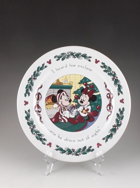 64 Piece Disney "Twas the Night Before Christmas" Dinnerware Set